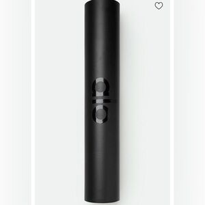 ALO Yoga Black Warrior Mat